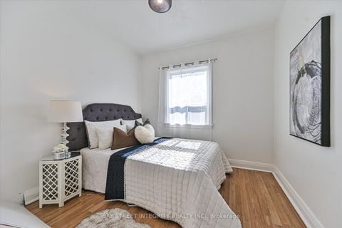 Photo 15 at 5 Regent Street, Eglinton West, Toronto