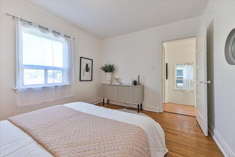 Photo 17 at 5 Regent Street, Eglinton West, Toronto