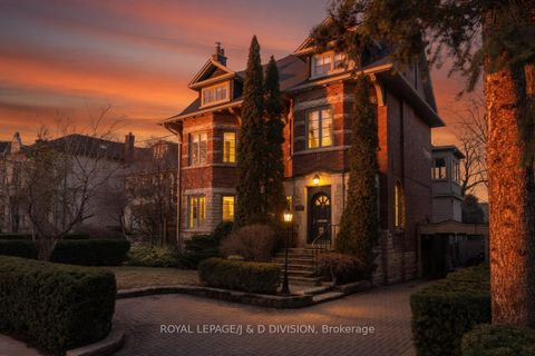 Photo 47 at 17 Parkwood Avenue, Casa Loma, Toronto