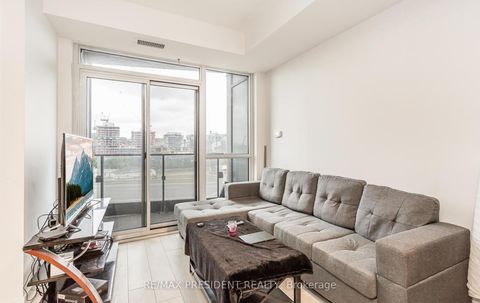 Photo 14 at 901 - 50 Bruyeres Mews, Niagara, Toronto