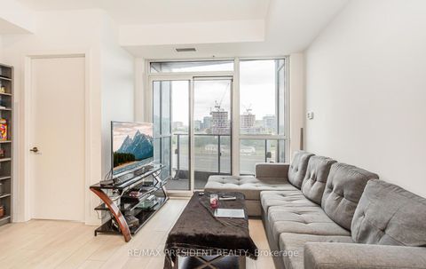 Photo 15 at 901 - 50 Bruyeres Mews, Niagara, Toronto