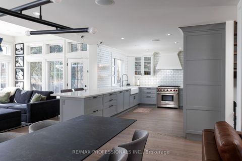 Photo 14 at 9 Bernice Avenue, Queensway, Toronto