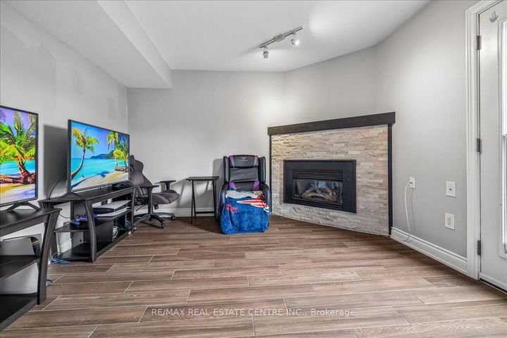 Photo 16 at 49 - 1155 Paramount Drive, Stoney Creek Mountain, Hamilton