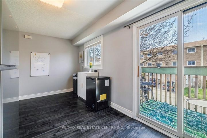 Photo 21 at 49 - 1155 Paramount Drive, Stoney Creek Mountain, Hamilton