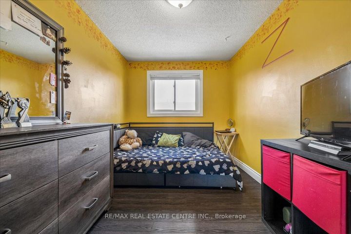 Photo 30 at 49 - 1155 Paramount Drive, Stoney Creek Mountain, Hamilton