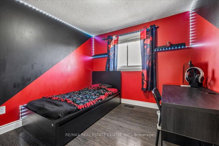 Photo 33 at 49 - 1155 Paramount Drive, Stoney Creek Mountain, Hamilton