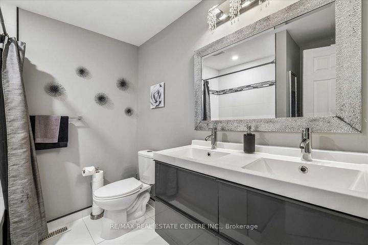 Photo 35 at 49 - 1155 Paramount Drive, Stoney Creek Mountain, Hamilton