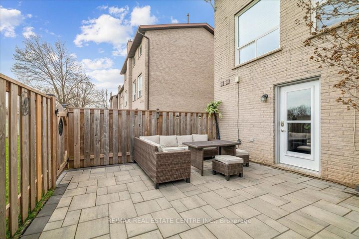 Photo 40 at 49 - 1155 Paramount Drive, Stoney Creek Mountain, Hamilton