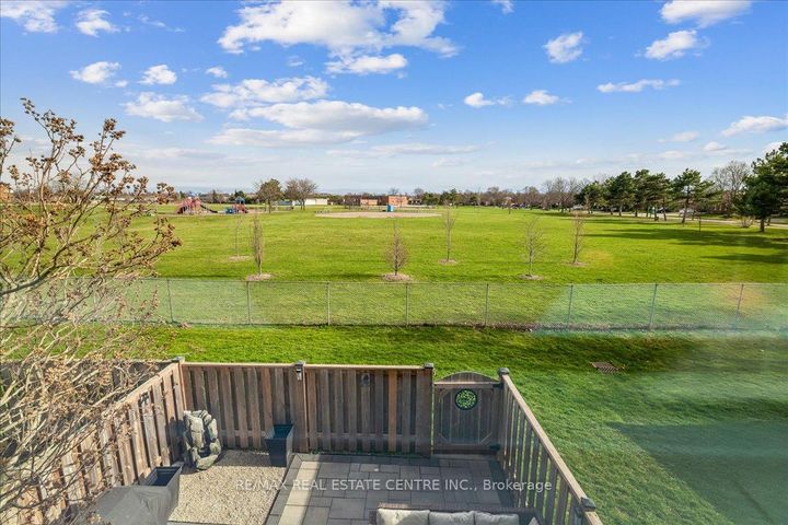 Photo 44 at 49 - 1155 Paramount Drive, Stoney Creek Mountain, Hamilton