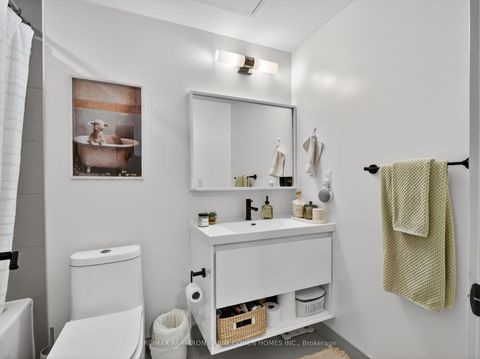 Photo 15 at PH3 - 2 Augusta Avenue, Waterfront Communities C1, Toronto