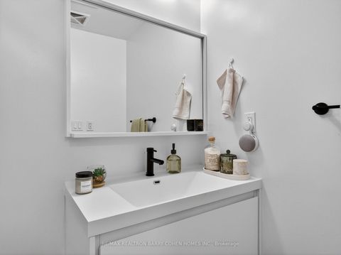 Photo 16 at PH3 - 2 Augusta Avenue, Waterfront Communities C1, Toronto