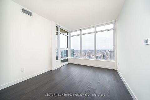 Photo 7 at 6501 - 1 Concord Cityplace Way, Waterfront Communities C1, Toronto