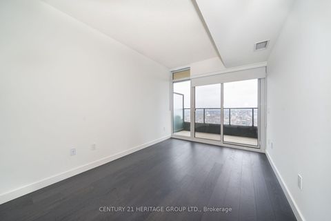 Photo 9 at 6501 - 1 Concord Cityplace Way, Waterfront Communities C1, Toronto