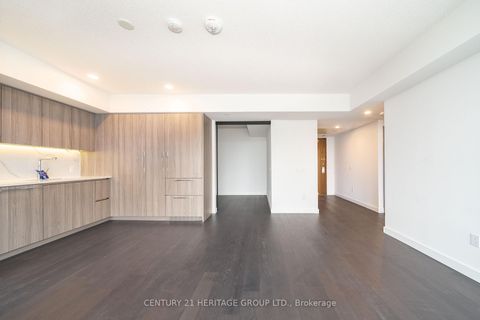 Photo 15 at 6501 - 1 Concord Cityplace Way, Waterfront Communities C1, Toronto