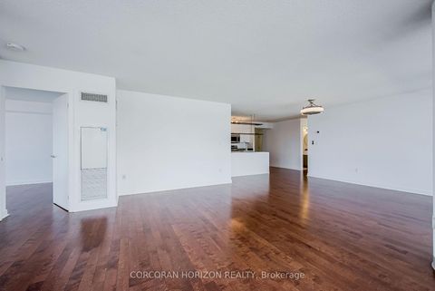 Photo 13 at 609 - 10 Navy Wharf Court, Waterfront Communities C1, Toronto