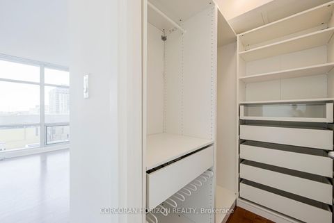 Photo 21 at 609 - 10 Navy Wharf Court, Waterfront Communities C1, Toronto