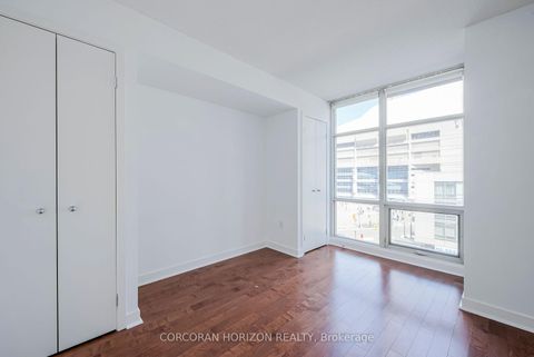 Photo 22 at 609 - 10 Navy Wharf Court, Waterfront Communities C1, Toronto