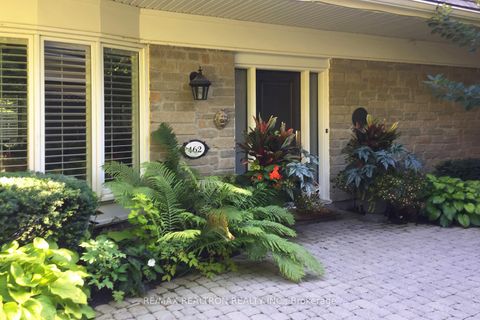 Photo 3 at 462 Beacon Hall Drive, Aurora Estates, Aurora