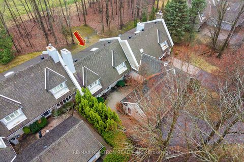 Photo 8 at 462 Beacon Hall Drive, Aurora Estates, Aurora