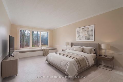 Photo 33 at 462 Beacon Hall Drive, Aurora Estates, Aurora