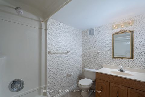 Photo 40 at 462 Beacon Hall Drive, Aurora Estates, Aurora