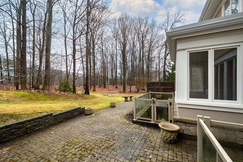 Photo 42 at 462 Beacon Hall Drive, Aurora Estates, Aurora