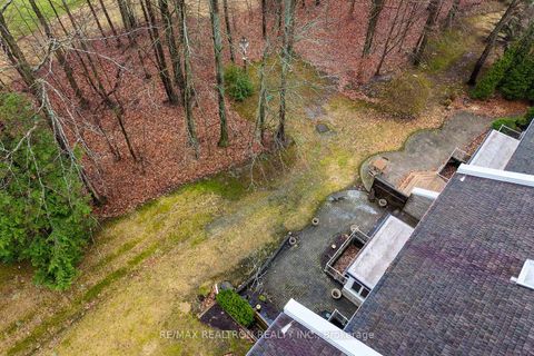 Photo 46 at 462 Beacon Hall Drive, Aurora Estates, Aurora