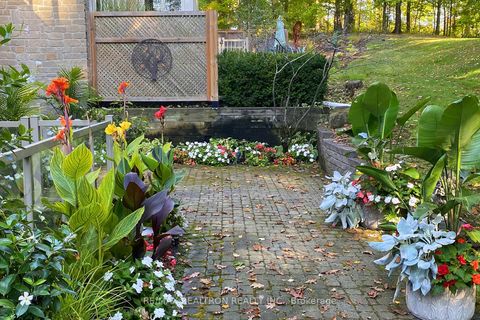 Photo 48 at 462 Beacon Hall Drive, Aurora Estates, Aurora