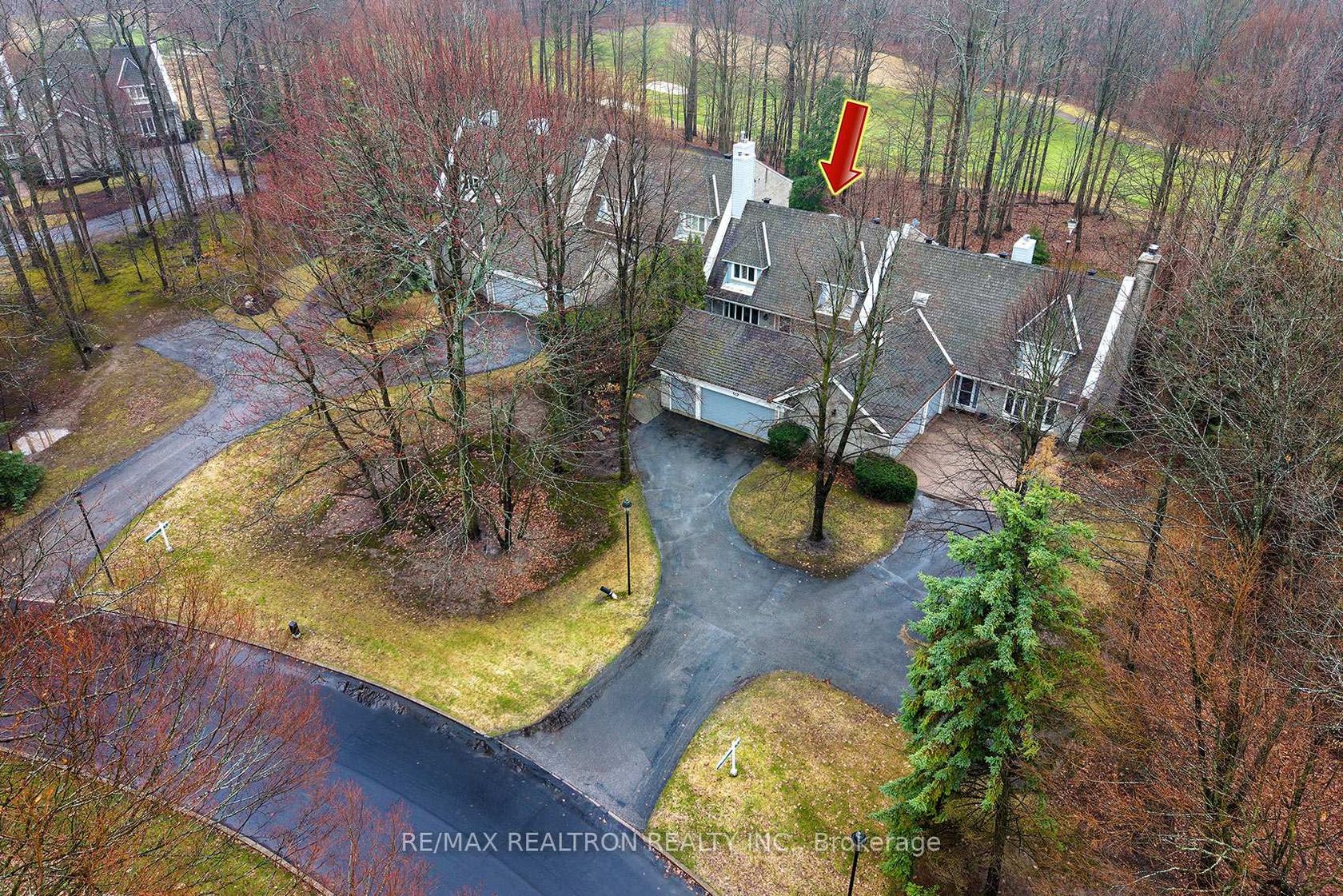 462 Beacon Hall Drive, Aurora Estates, Aurora photo number 2