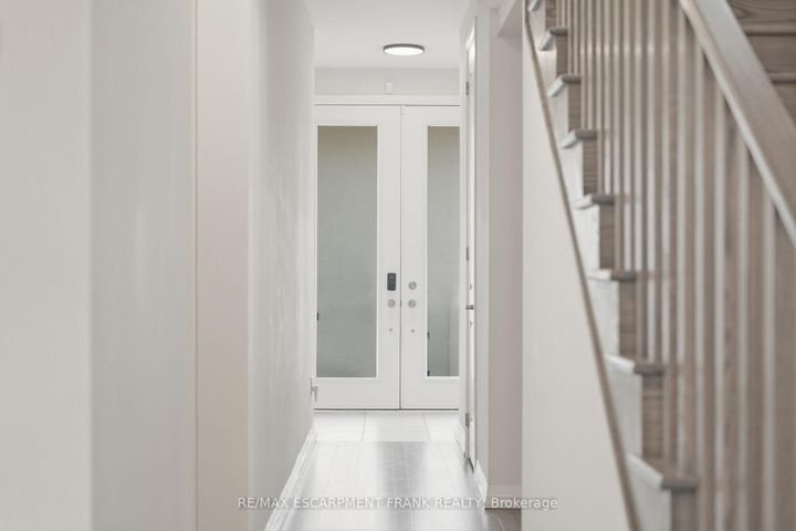 Photo 2 at 171 Spitfire Drive, Mount Hope, Hamilton