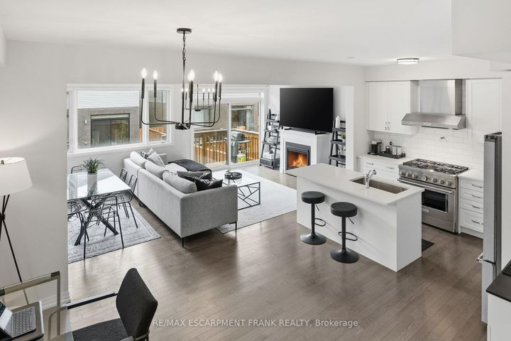 Photo 8 at 171 Spitfire Drive, Mount Hope, Hamilton