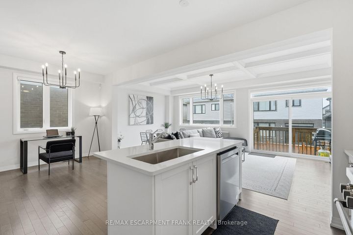 Photo 12 at 171 Spitfire Drive, Mount Hope, Hamilton