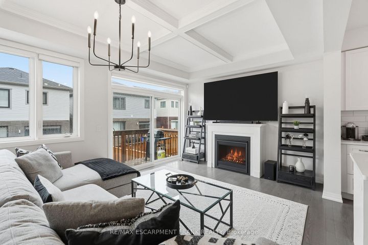 Photo 15 at 171 Spitfire Drive, Mount Hope, Hamilton