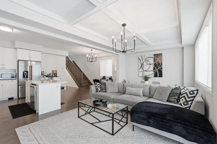 Photo 19 at 171 Spitfire Drive, Mount Hope, Hamilton