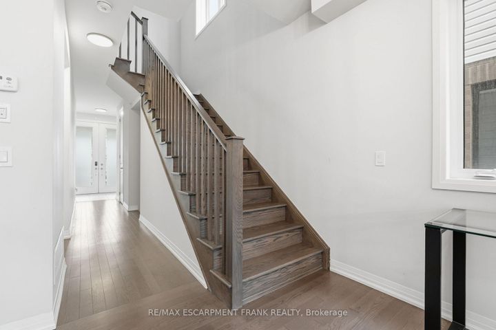 Photo 26 at 171 Spitfire Drive, Mount Hope, Hamilton