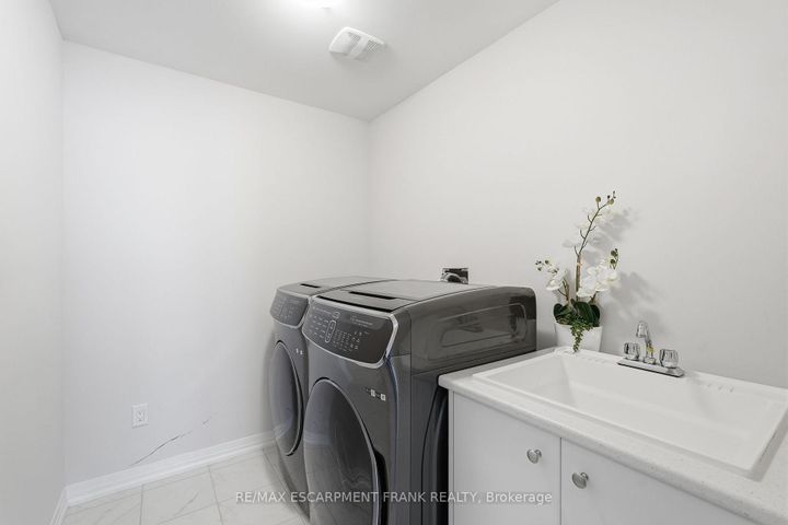 Photo 39 at 171 Spitfire Drive, Mount Hope, Hamilton