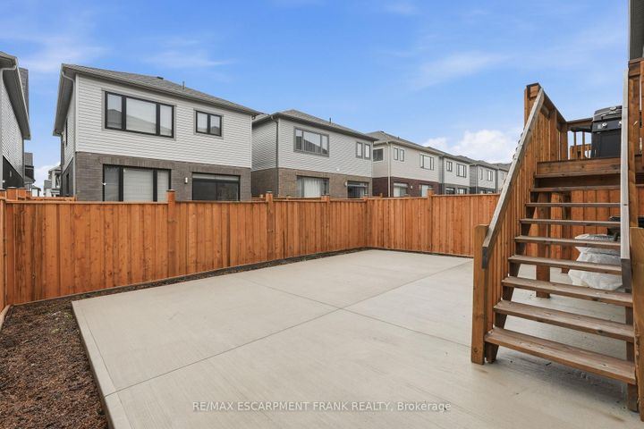 Photo 42 at 171 Spitfire Drive, Mount Hope, Hamilton