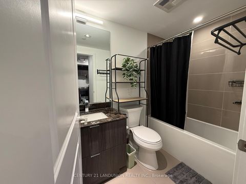 Photo 12 at 1603 - 395 Bloor Street E, North St. James Town, Toronto