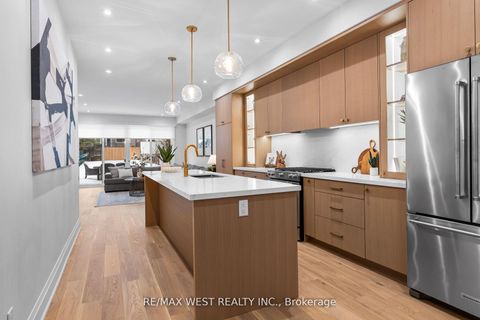 Photo 8 at 64 Gwynne Avenue, South Parkdale, Toronto