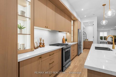 Photo 11 at 64 Gwynne Avenue, South Parkdale, Toronto