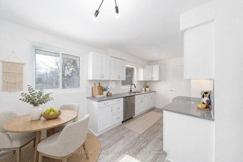 Photo 3 at 91 Cundles Road E, Cundles East, Barrie