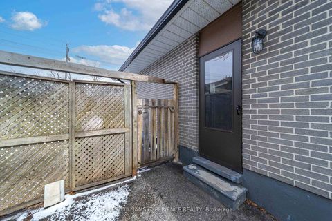 Photo 27 at 91 Cundles Road E, Cundles East, Barrie