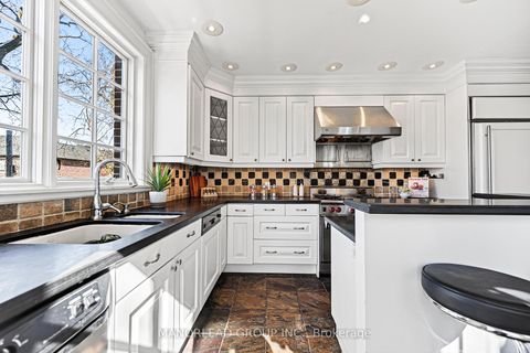 Photo 13 at 8 Killarney Road, Forest Hill South, Toronto