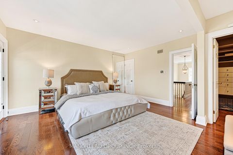 Photo 17 at 8 Killarney Road, Forest Hill South, Toronto