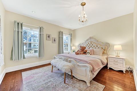 Photo 23 at 8 Killarney Road, Forest Hill South, Toronto