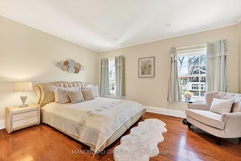 Photo 25 at 8 Killarney Road, Forest Hill South, Toronto