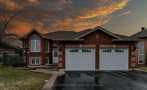 Photo 1 at 55 MARSELLUS Drive, Holly, Barrie