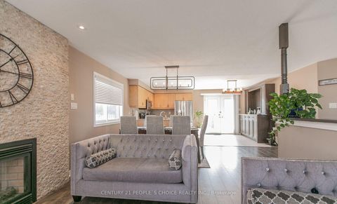 Photo 6 at 55 MARSELLUS Drive, Holly, Barrie