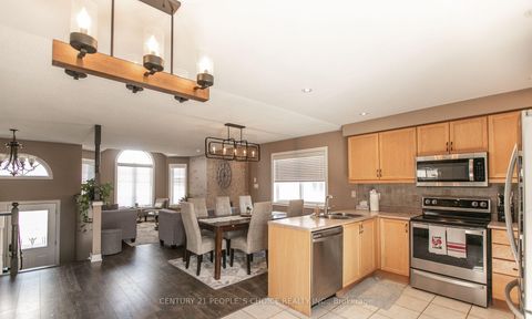 Photo 11 at 55 MARSELLUS Drive, Holly, Barrie