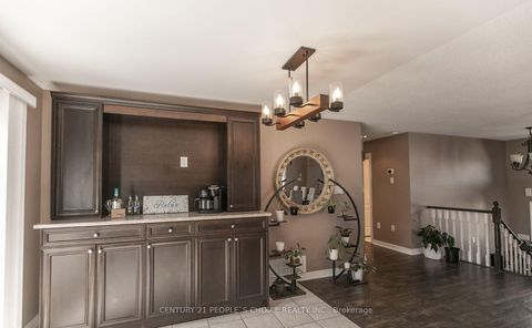 Photo 13 at 55 MARSELLUS Drive, Holly, Barrie